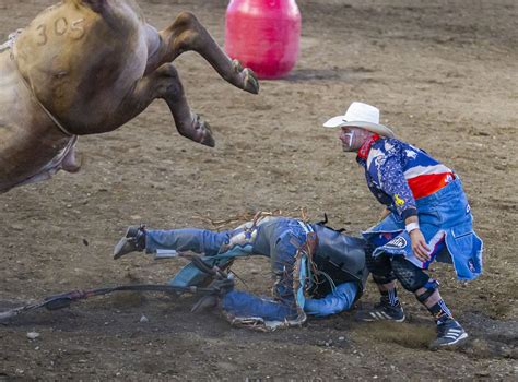 Meeteetse bullfighter recovering from NFR injury – SVI-NEWS