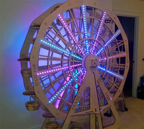 how to make a moving ferris wheel model - Google Search | Ruedas de la fortuna, Manualidades ...