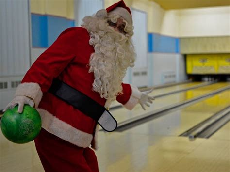 Go Bowling with Santa at Mahall's | Lakewood, OH Patch