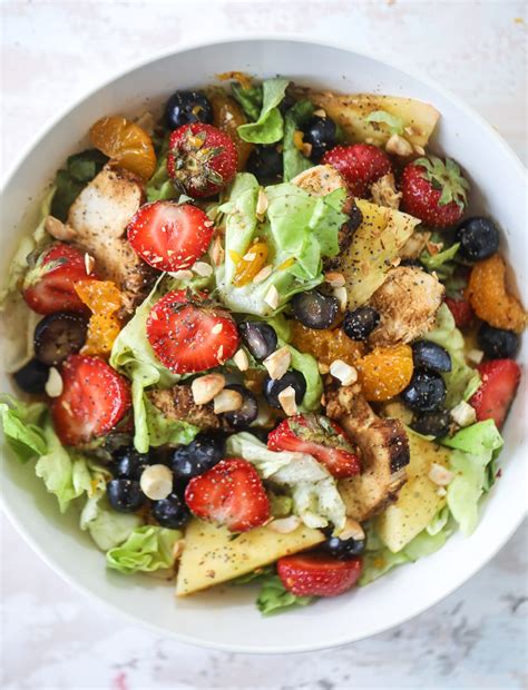 Copycat Panera Strawberry Poppyseed Salad - Grilled Chicken Sald