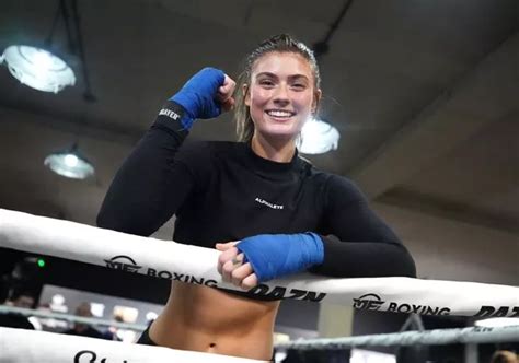 TikTok star Faith Ordway slams boxing rival Fangs over OnlyFans page ...