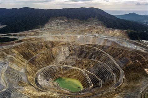 Opinion: Gold mining CEOs wary of deals after a decade of value ...