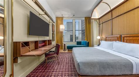 Central Loop Hotel Chicago IL - Canopy by Hilton Chicago Central Loop