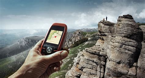 The 8 Best Hiking GPS to Buy in 2024 - Sportsglory