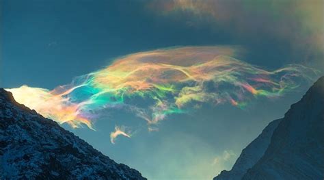 Here Are Some Rare Iridescent Clouds That Look Like Soap Bubbles Over Siberia’s Highest Mountain ...