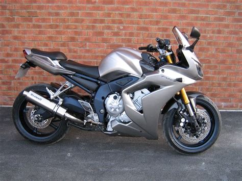 2006 Yamaha FZ1 Fazer - Moto.ZombDrive.COM