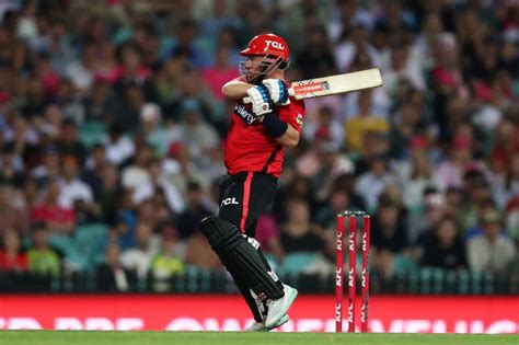 Aaron Finch punches one on the backfoot | ESPNcricinfo.com