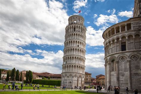 Pisa, Italy's Sights and Tourist Attractions | Iconic buildings, Pisa, Famous buildings