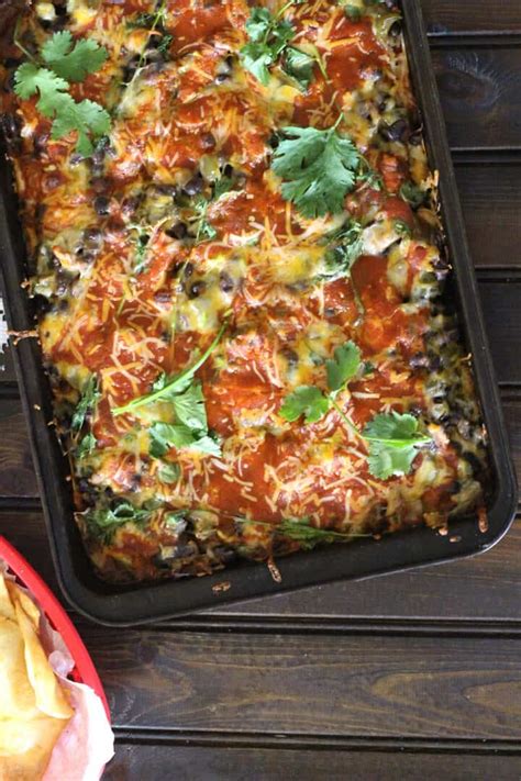 Vegetarian Mexican Lasagna | Enchilada Lasagna Casserole - Cook with Kushi