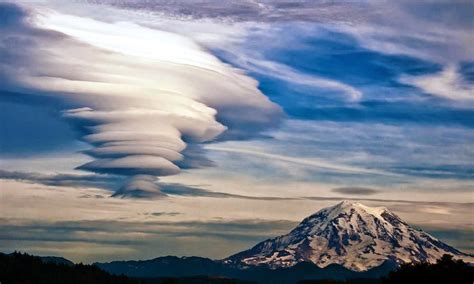 Fascinating Cloud Formations: Best Photos Lenticular Clouds