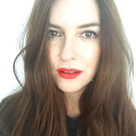 Kendall Jenner Red Lipstick Dupe | Lipstutorial.org