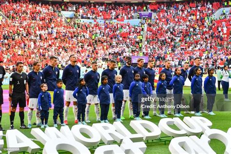 Team of Croatia line up during the FIFA World Cup 2022, Group f match ...