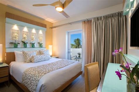 F1 in Miami followed by a 2nd visit here. - Review of Santa Maria Suites Hotel, Key West ...