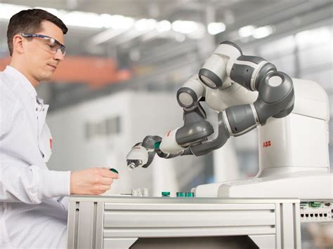 Cobots Have Changed the Way Humans Work | Latest technology trends ...