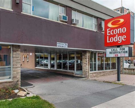 Econo Lodge Downtown Ottawa, Ottawa (ON) | Best Price Guarantee - Mobile Bookings & Live Chat