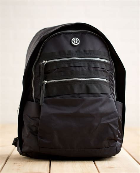 lululemon backpack black