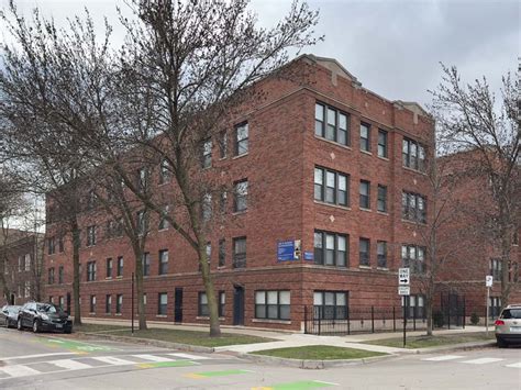 Lincoln Square Chicago apartments with the Urban Abodes