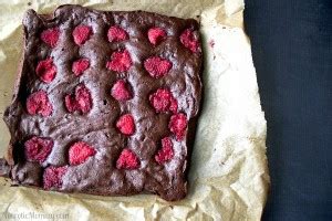 Chocolate Fudge Raspberry Brownies - NeuroticMommy