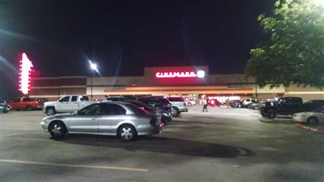 Movie Theater «Cinemark Movies 16», reviews and photos, 220 W Westchester Pkwy, Grand Prairie ...