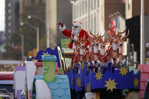 107th Annual Toronto Santa Claus Parade | Toronto, Canada ~ … | Flickr