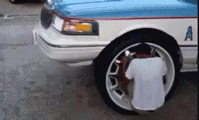 Rims Rolling GIF - Rims Rolling Wheel - Discover & Share GIFs