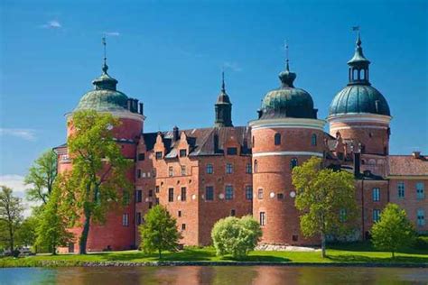 21 Fairytale Castles in Sweden For Your 2024 Bucket List