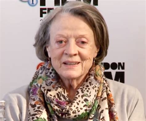 Maggie Smith Biography - Facts, Childhood, Family Life & Achievements