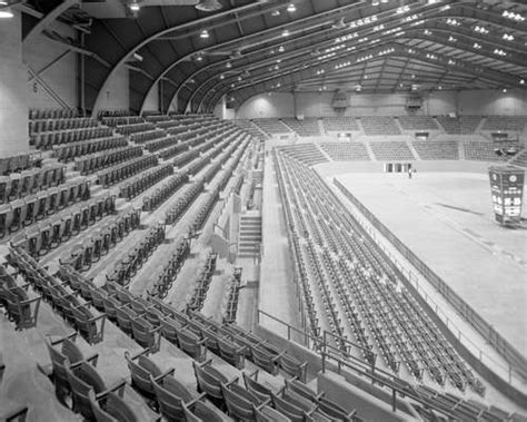 Towns and Nature: Fort Wayne, IN: Allen County War Memorial Coliseum