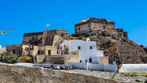 Akrotiri Castle - Santorini - santorini-more.com