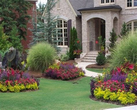 20 Simple But Effective Front Yard Landscaping Ideas