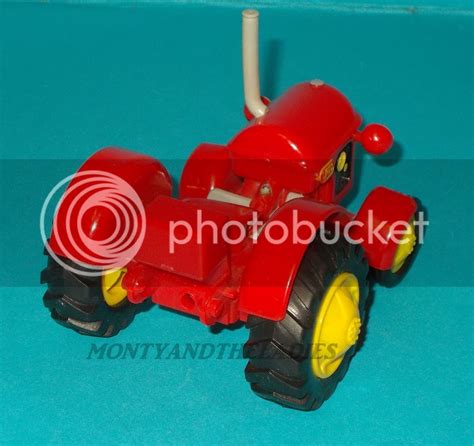 LITTLE RED TRACTOR FARM VEHICLE TOY BY CORGI | eBay