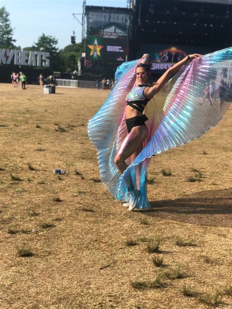 Rave Wing Outfit | Festival outfits rave, Rave party outfit, Diy festival clothes