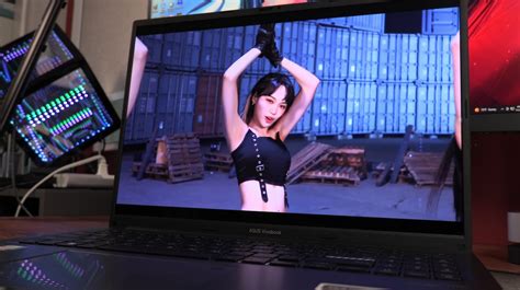 Asus Vivobook 16X OLED Review: All About That 4K — Sypnotix