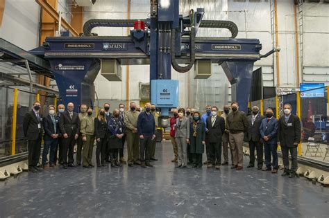 University of Maine Manufactures World’s Largest 3D-Printed Boat for ...