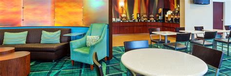 Schaumburg Hotel with Free Breakfast | SpringHill Suites Schaumburg