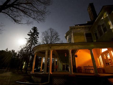 21 Most Haunted Places in New York State for Spooky Season