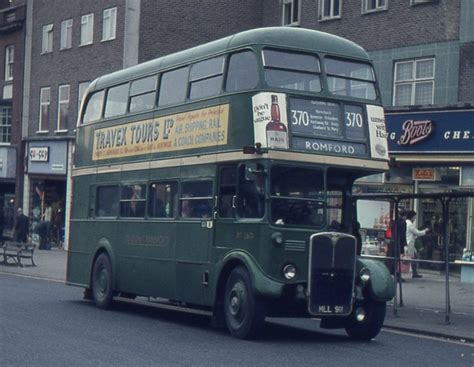 London Country Bus Services Ltd . RT3601 MLL911 . Hornchur… | Flickr