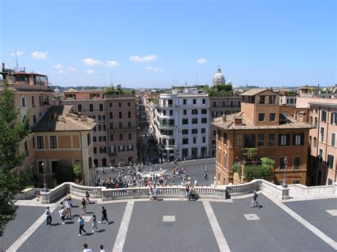 File:Roma-piazza di spagna.jpg - Wikipedia