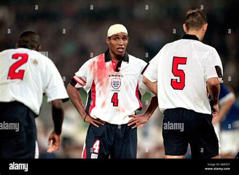 Paul ince england blood hi-res stock photography and images - Alamy