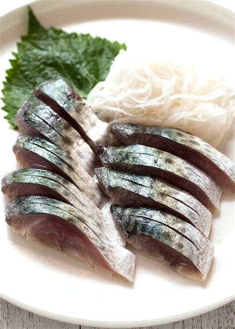 Shime Saba (Cured Mackerel) - RecipeTin Japan