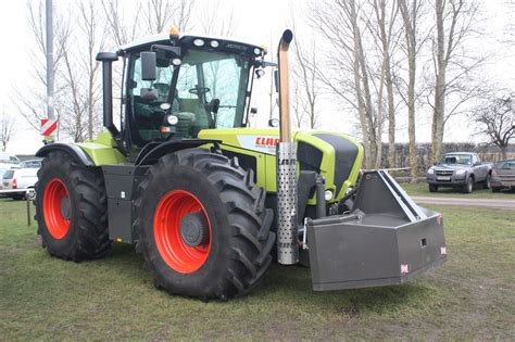 Claas Xerion 3800 | Tractor & Construction Plant Wiki | FANDOM powered by Wikia