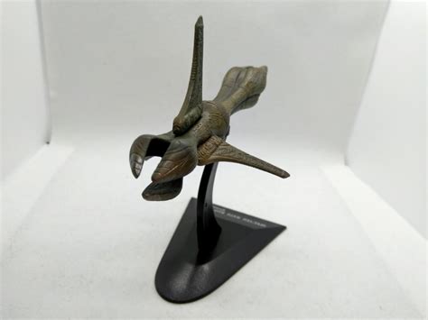 Star Trek : Voyager - Species 8472 Bio-Ship, Hobbies & Toys, Collectibles & Memorabilia, Fan ...