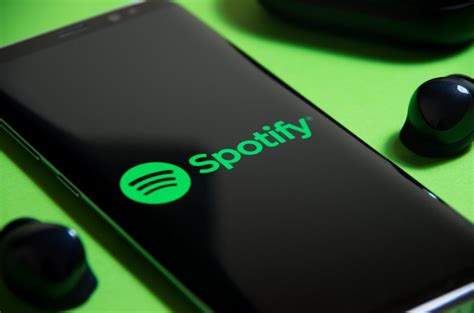 Spotify Stock Forecast 2025 - Peter Wright