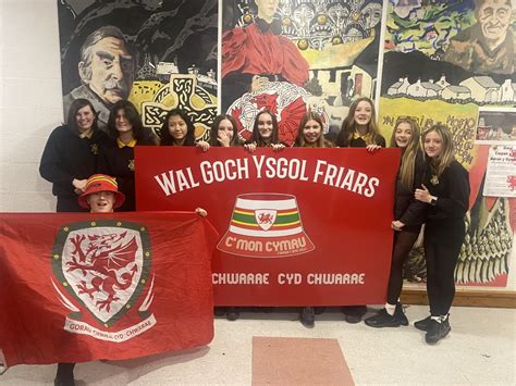 Ysgol Friars on Twitter: "Pob lwc Cymru! Rydyn ni wrth ein boddau gyda'r arwydd gan Gwyndaf o ...