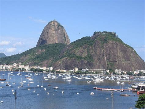 How About Riding Funicular Rail To Reach Sugarloaf Mountain?