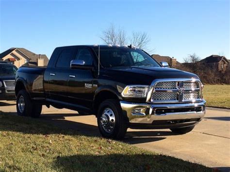 Sell used 2014 RAM 3500 Mega cab Dually 4X2 in Ypsilanti, Michigan, United States, for US $41,500.00