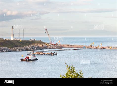 Aberdeen harbour expansion project (AHEP) construction works on the ...