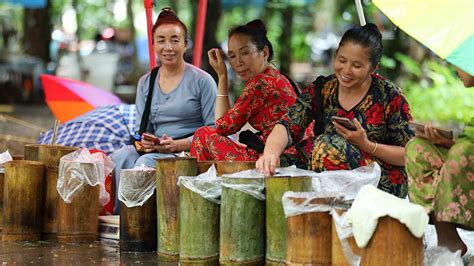 Experience Dai people's Ganbai in SW China - CGTN