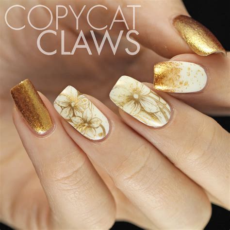 Copycat Claws: Sunday Stamping - White and Gold Nails