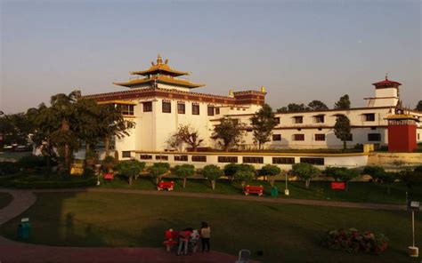 Buddha Temple Dehradun, History, Timings & Images